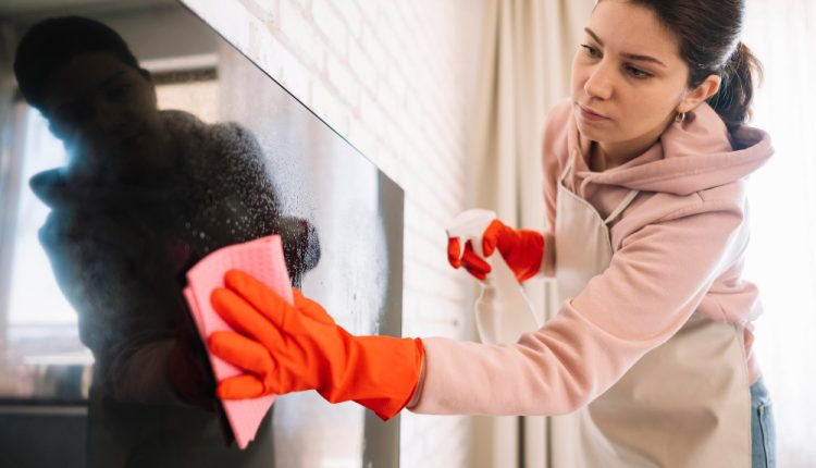 چه روزهایی برای جارو زدن خوب است