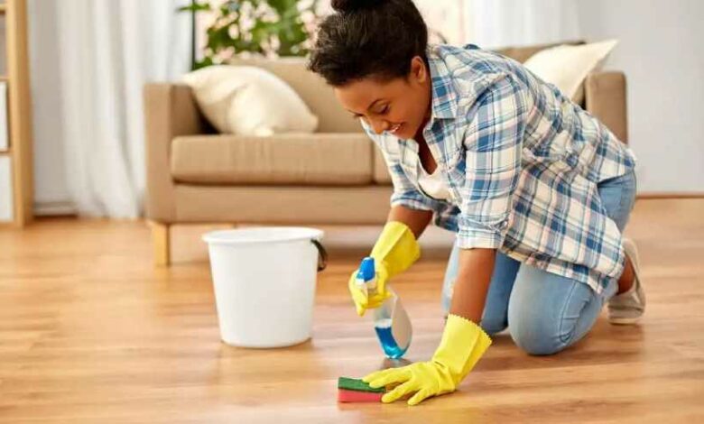 نظافت لاک روی کفپوش